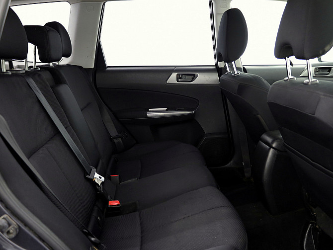 Subaru Forester Comfort AWD 2.0 TD 108kW Таллин - изображение 7