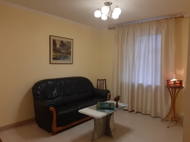 Available from September, 2025 - two bedroom apartment for long term rent. Located in the very cente Рига - изображение 4