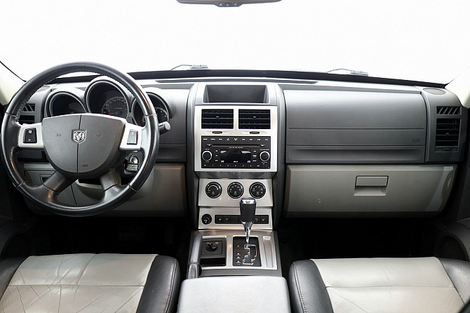 Dodge Nitro Luxury ATM 2.8 CRD 130kW Таллин - изображение 5