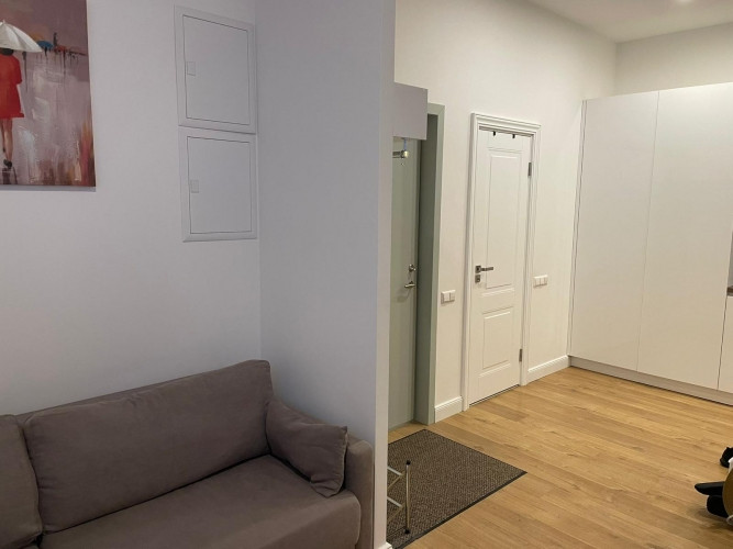 Ilgtermiņa īrei piedāvājam labiekārtotu studio tipa dzīvokli pašā Rīgas centrā, blakus Rīga - foto 5