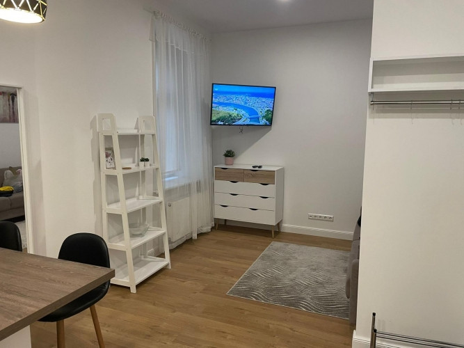 Ilgtermiņa īrei piedāvājam labiekārtotu studio tipa dzīvokli pašā Rīgas centrā, blakus Rīga - foto 6