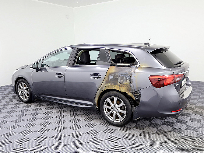 Toyota Avensis Luxury 1.6 D-4D 82kW Таллин - изображение 4