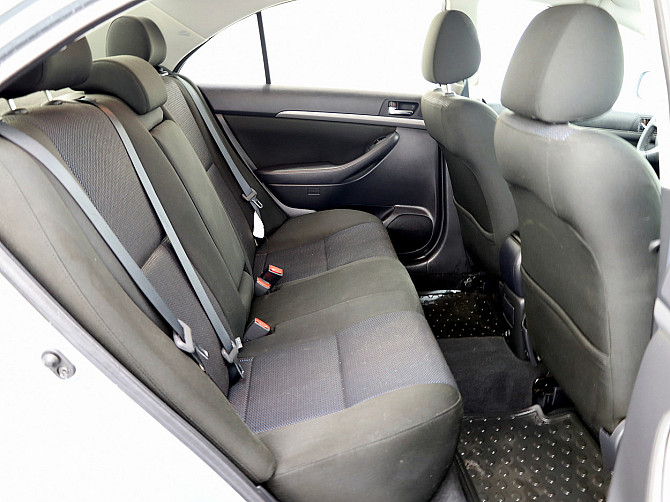 Toyota Avensis Linea Sol Facelift 2.0 108kW Таллин - изображение 7