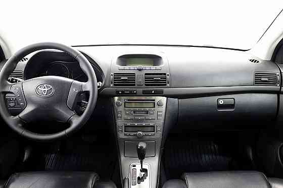 Toyota Avensis Luxury ATM 2.4 120kW Tallina