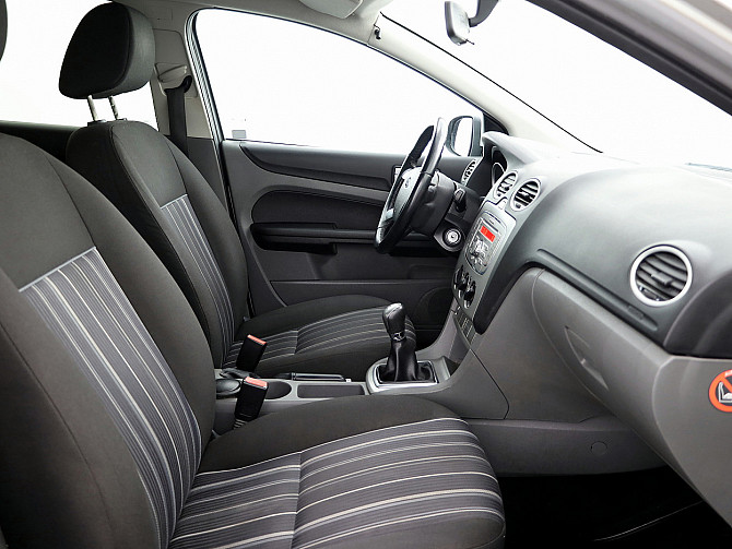 Ford Focus Facelift 1.6 74kW Tallina - foto 6