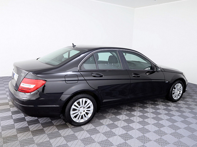 Mercedes-Benz C 220 Elegance Facelift ATM 2.1 CDI 125kW Таллин - изображение 3
