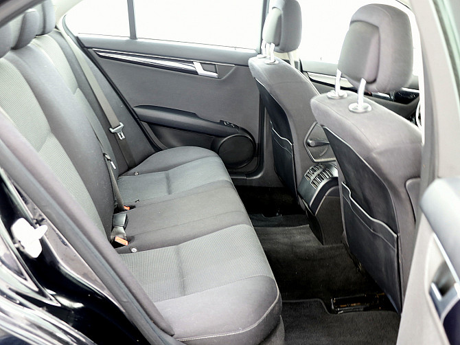 Mercedes-Benz C 220 Elegance Facelift ATM 2.1 CDI 125kW Таллин - изображение 7
