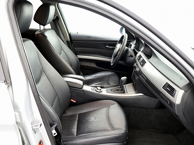 BMW 320 Touring Executive ATM 2.0 D 130kW Tallina - foto 6