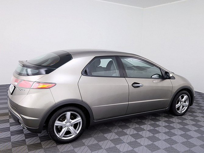 Honda Civic Elegance 1.8 103kW Tallina - foto 3