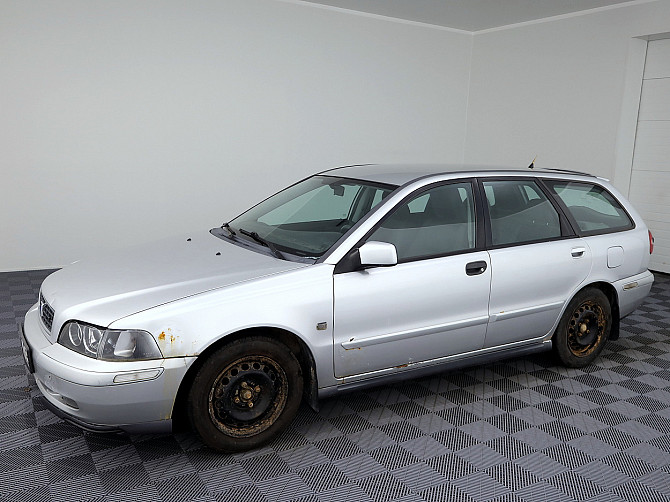 Volvo V40 Estate Facelift 1.9 TDI 85kW Tallina - foto 2