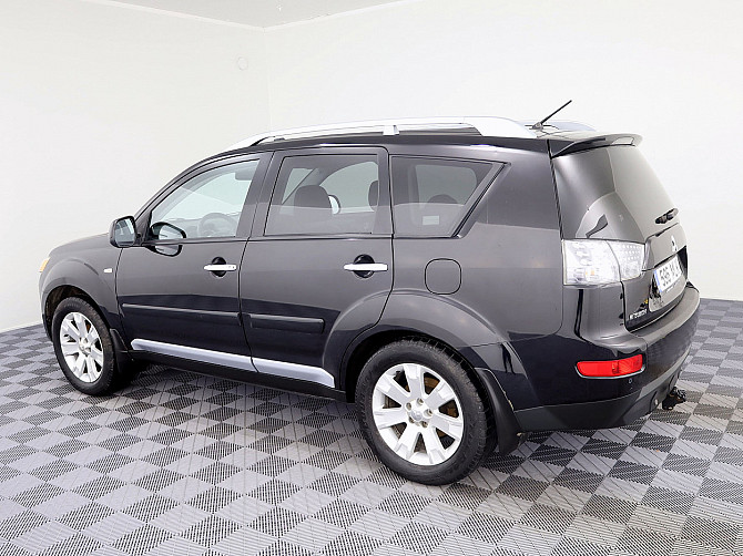 Mitsubishi Outlander Luxury ATM 2.4 125kW Tallina - foto 4