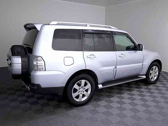Mitsubishi Pajero Luxury ATM 3.2 Di-D 125kW Tallina