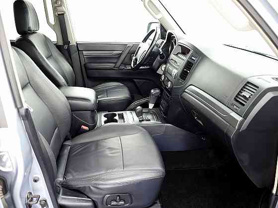 Mitsubishi Pajero Luxury ATM 3.2 Di-D 125kW Tallina