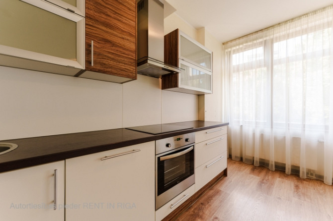 2 istabu dzīvoklis jaunajā projektā Mierā ielā 61.  Dzīvoklis tiek pārdots ar īres līgumu, Rīga - foto 9