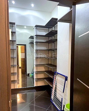 Projekts - J5, fasādes māja, renovēta māja, labiekārtots apzaļumots pagalms, bruģēts Rīga - foto 16