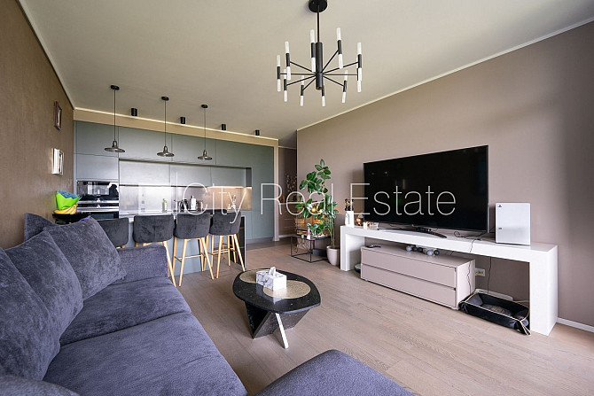Jaunceltne, ir lifts, kāpņu telpa pēc kapitālā remonta, terase, guļamistabu skaits 3 gab., Rīga - foto 14