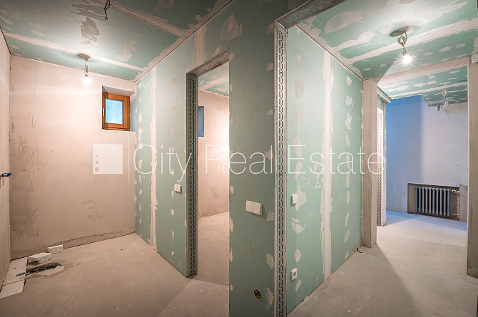 Projekts - Kalpaka Residence, fasādes māja, renovēta māja, slēgts pagalms, objektu apsargā Rīga - foto 20