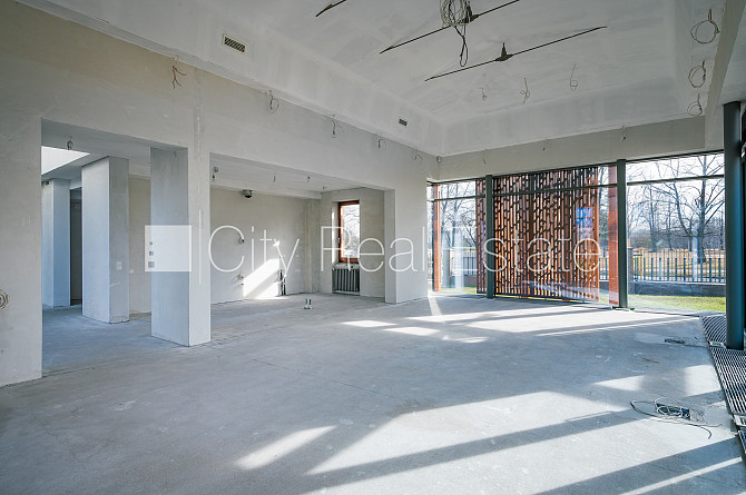 Projekts - Kalpaka Residence, fasādes māja, renovēta māja, slēgts pagalms, objektu apsargā Rīga - foto 8