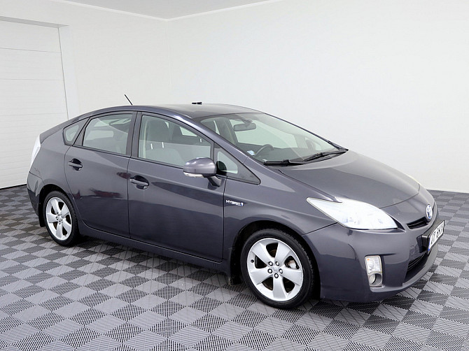 Toyota Prius Hybrid Facelift ATM 1.8 73kW Таллин - изображение 1