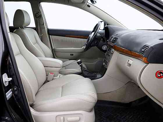 Toyota Avensis Luxury Facelift 2.2 D-4D 110kW Таллин