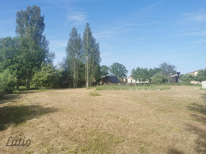 Pārdod apbūves zemi Cēsu novadā, Augšlīgatnē 1556 m2 platībā, ar saskaņotu mājas Cēsis un Cēsu novads - foto 1