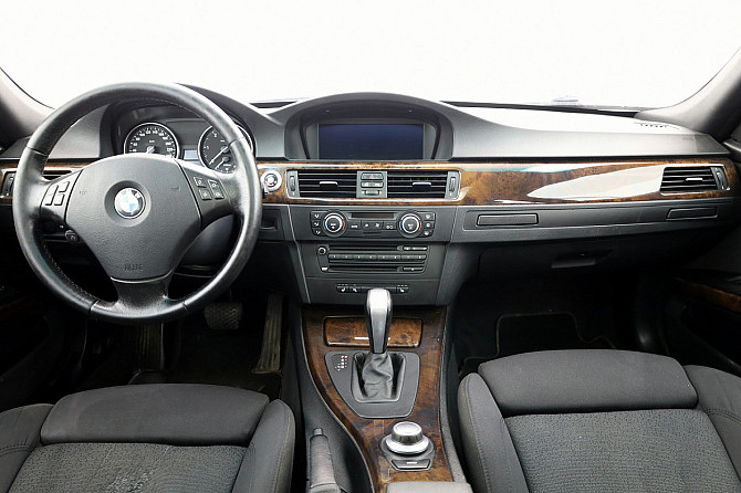BMW 320 Sportpakett ATM 2.0 D 130kW Tallina - foto 5
