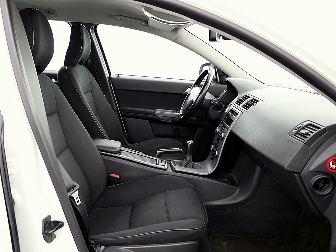 Volvo V50 Momentum Facelift 1.6 D4 80kW Таллин - изображение 6