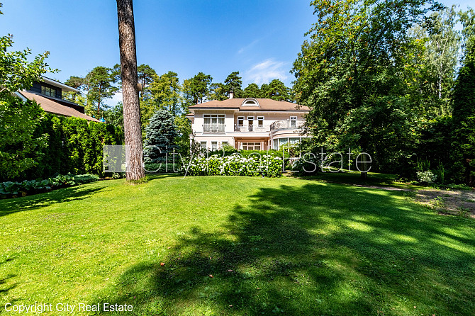 Privātmāja, jaunceltne, labiekārtota apzaļumota teritorija 1600 m2, teritorijas iebrauktuves Jūrmala - foto 2