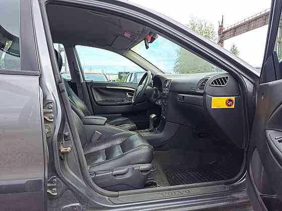 Volvo V40 Summum Facelift ATM 1.9 147kW Таллин