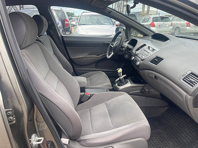 Honda Civic Elegance 1.8 103kW Таллин - изображение 6
