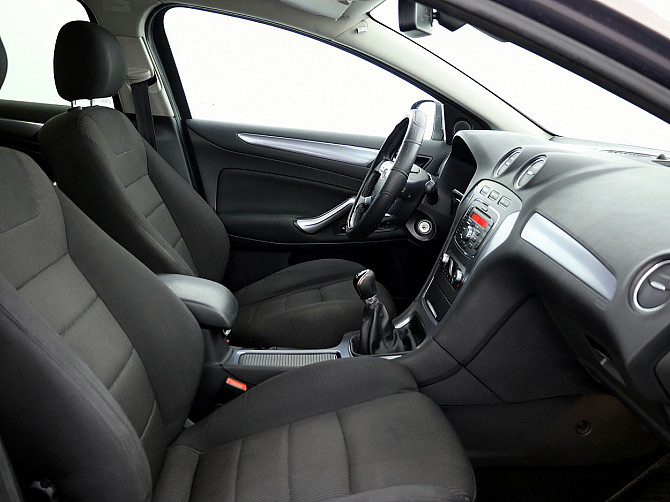 Ford Mondeo Turnier Facelift 2.0 107kW Tallina - foto 6