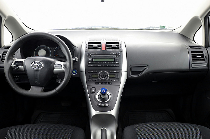 Toyota Auris Hybrid Facelift ATM 1.8 73kW Таллин - изображение 5
