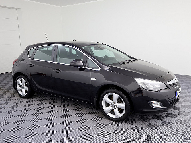 Opel Astra Elegance 1.4 103kW Tallina - foto 1