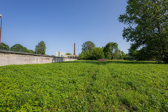 Piedāvājumā zemesgabals Jelgavas centrālajā daļā, klusā ielas posmā. 
Piebraukšana Jelgava un Jelgavas novads - foto 4