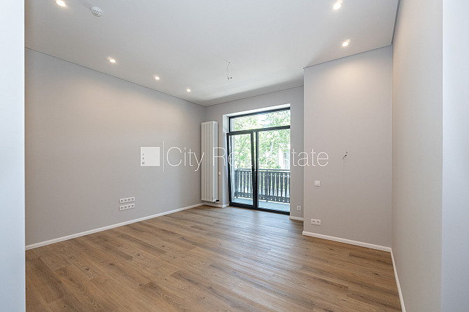 Projekts - Tal Residence, zeme īpašumā, rindu māja, monolīta betona sienas, pagrabstāvā Rīga - foto 16