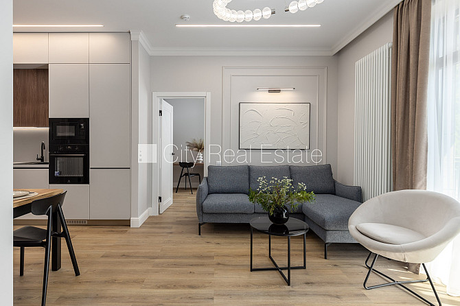 Projekts - Tal Residence, zeme īpašumā, rindu māja, monolīta betona sienas, pagrabstāvā Rīga - foto 1