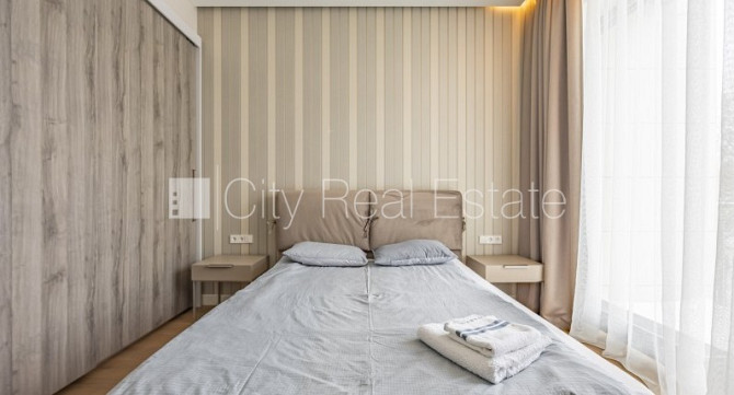 Restaurēta māja, ir lifts, kāpņu telpa pēc kapitālā remonta, guļamistabu skaits 2 gab., Rīga - foto 7
