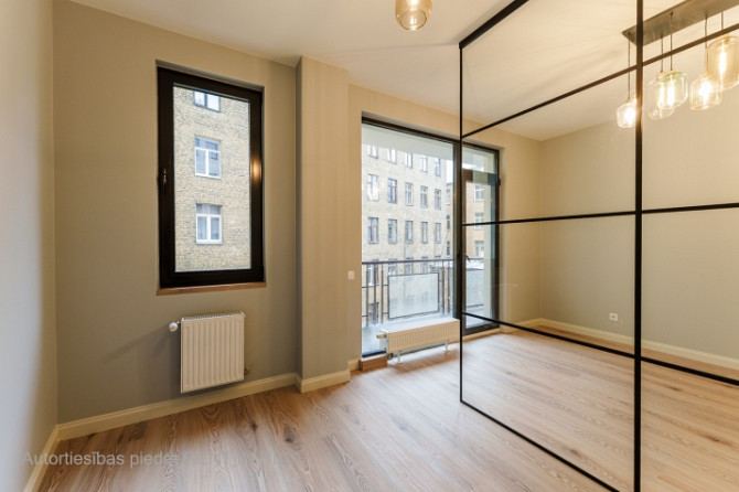 Rezervācijai pieejams mūsdienīgs un līdz detaļām pārdomāts studio tipa dzīvoklis Ernesta Rīga - foto 8