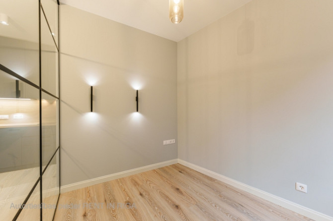 Rezervācijai pieejams mūsdienīgs un līdz detaļām pārdomāts studio tipa dzīvoklis Ernesta Rīga - foto 7