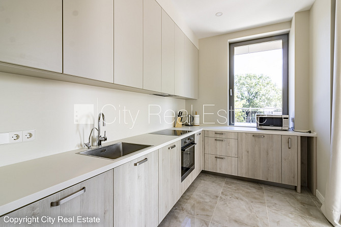 Renovēta māja, ir lifts, kāpņu telpa pēc kapitālā remonta, guļamistabu skaits 3 gab., Rīga - foto 7