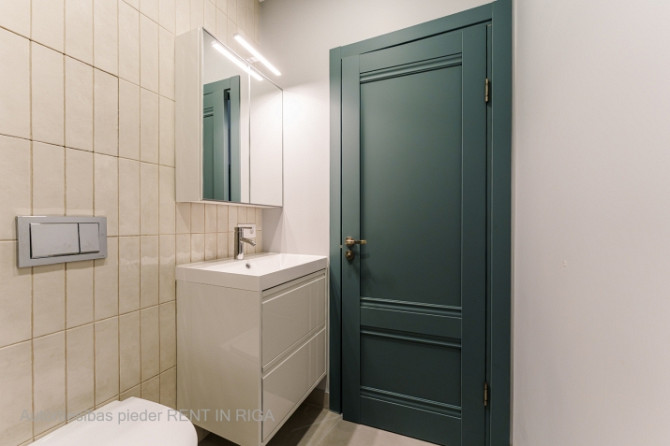 Iegādei pieejams mūsdienīgs un līdz detaļām pārdomāts studio tipa dzīvoklis Ernesta Rīga - foto 16