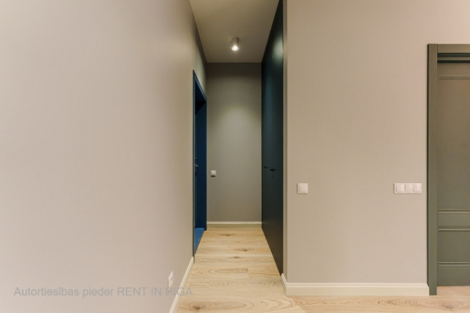 Iegādei pieejams mūsdienīgs un līdz detaļām pārdomāts studio tipa dzīvoklis Ernesta Rīga - foto 17