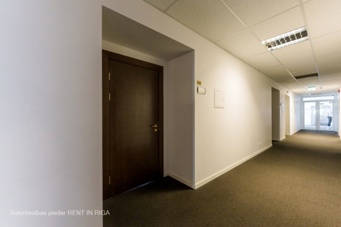 Kvalitatīvs, kompakta izmēra birojs renovētā specprojekta ēkā - Ganību dambī 24D.  Birojs izvietots  Рига - изображение 6