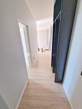 Fasādes māja, renovēta māja, slēgts pagalms, ieeja no ielas un pagalma, mansards, kāpņu Rīga - foto 18