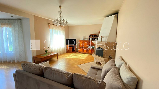 Labiekārtota apzaļumota teritorija 1011 m2, bruģēts piebraucamais ceļš, iežogota teritorija Jūrmala - foto 9