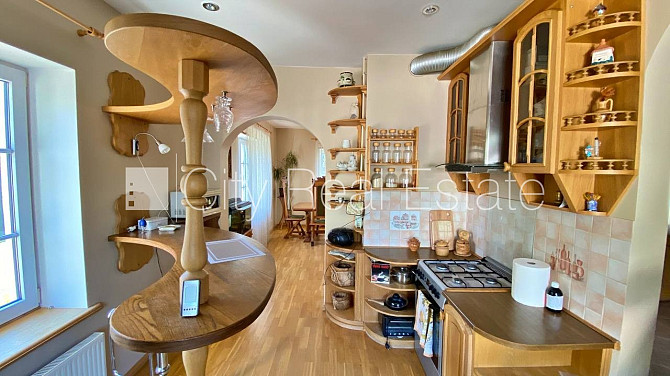 Labiekārtota apzaļumota teritorija 1011 m2, bruģēts piebraucamais ceļš, iežogota teritorija Jūrmala - foto 16