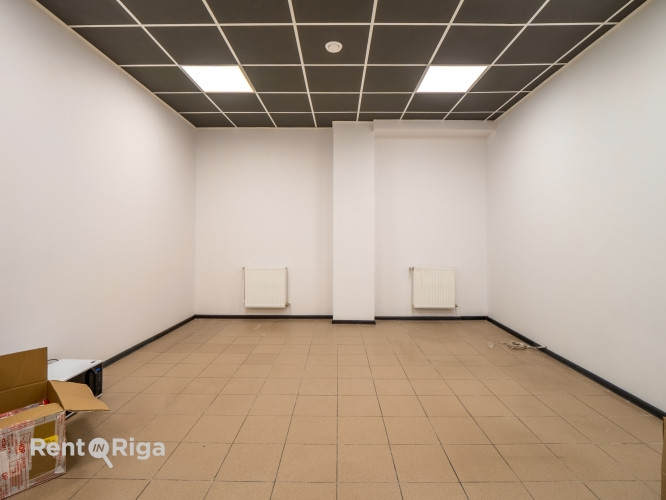 Iznomā tirdzniecības telpas Pildas ielā 16, Rīgā  Telpas atrodas pirmajā stāvā ar tiešu Rīga - foto 8