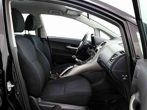 Toyota Auris Linea Sol 2.0 D-4D 93kW Tallina
