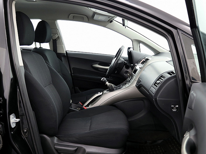 Toyota Auris Linea Sol 2.0 D-4D 93kW Tallina - foto 6