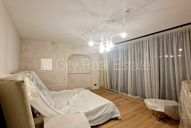 Fasādes māja, renovēta māja, slēgts pagalms, ieeja no pagalma, ir lifts, kāpņu telpa pēc Rīga - foto 9